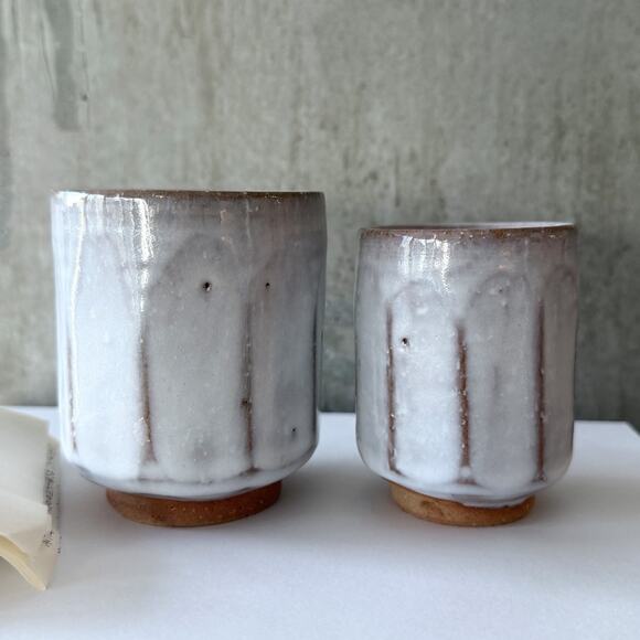 Hagi-Yaki Senshu Okada VII Faceted Yunomi Tea Cups Set Of 2 White Glazed Japan - Picture 5 of 10